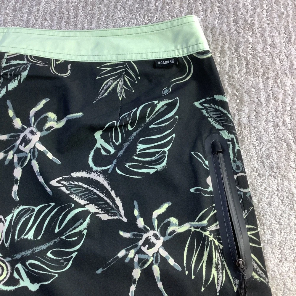 Roark Mens Passage Primo Tropakill Board Shorts‎ Black Green RB401 Size 33 NWT
